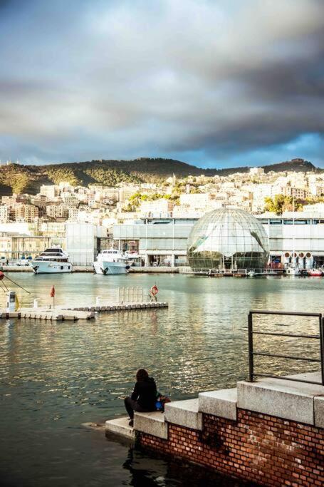 La Finestra Sul Cielo Del Porto Antico Di Genova Apartment Екстериор снимка